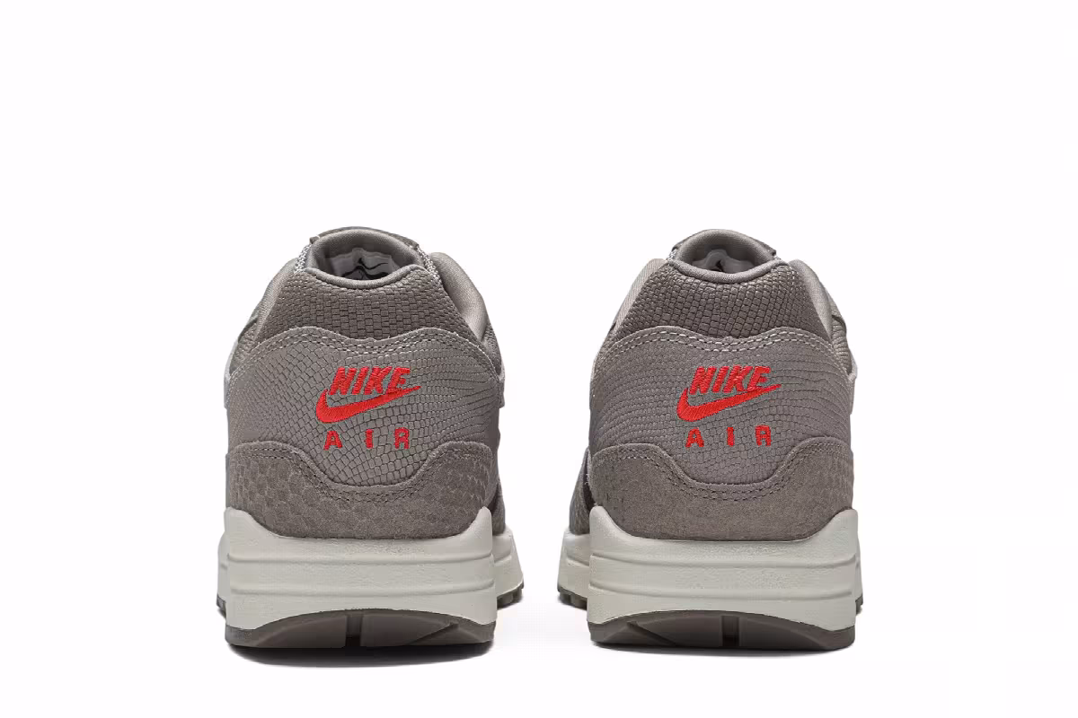 Nike Air Max 1 Premium Moon Particle, view 7