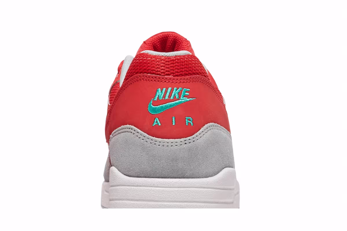 Nike Air Max 1 Essential Daring Red, view 8