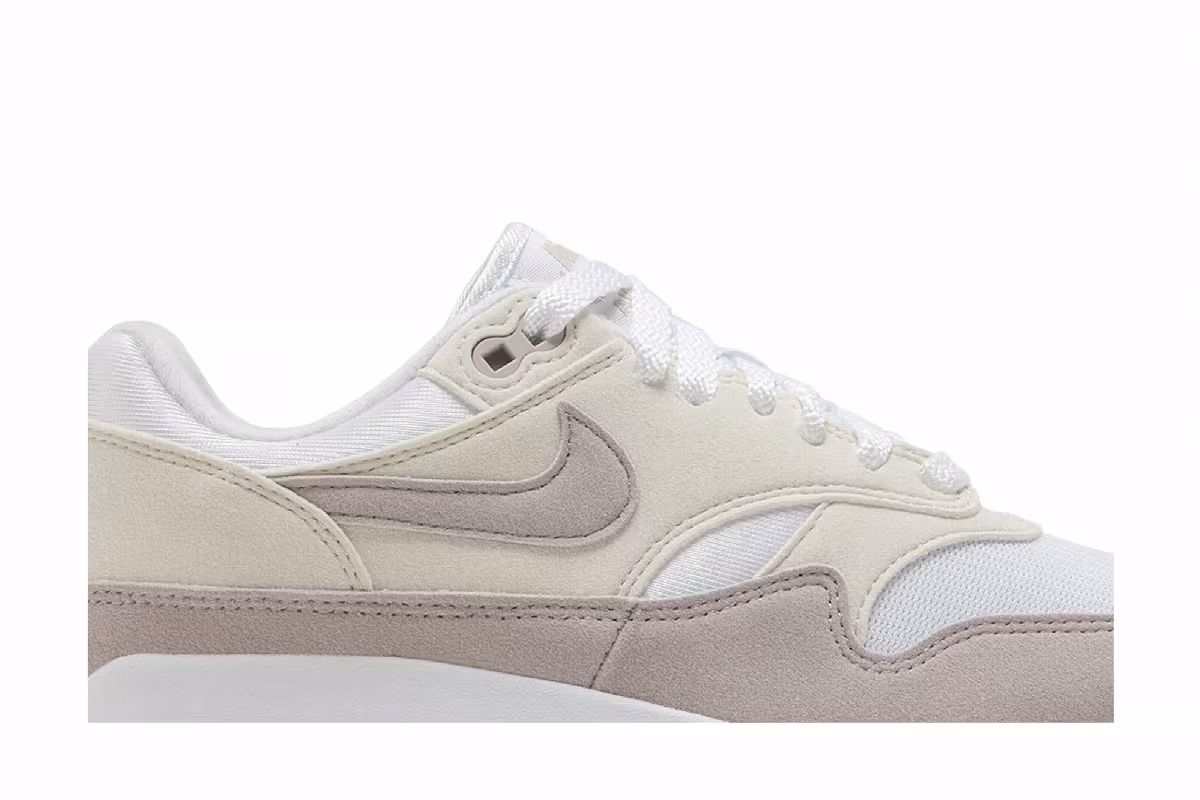 Nike Women's Air Max 1 Platinum Violet, view 3