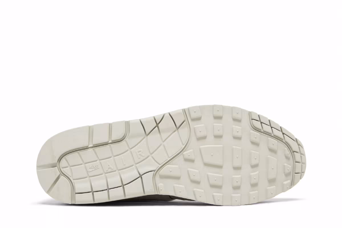 Nike Women's Air Max 1 Sp Liquid Silver, view 5