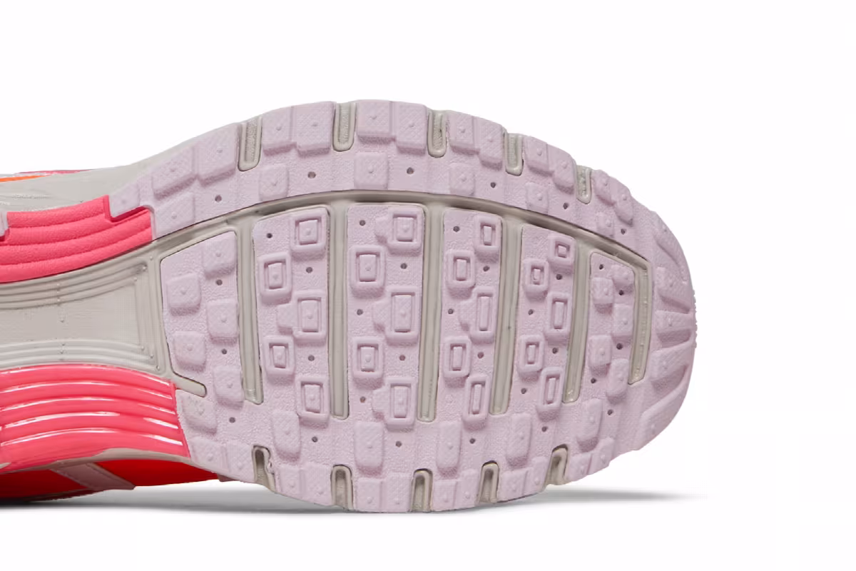 Nike Women's P-6000 Digital Pink Crimson, view 6