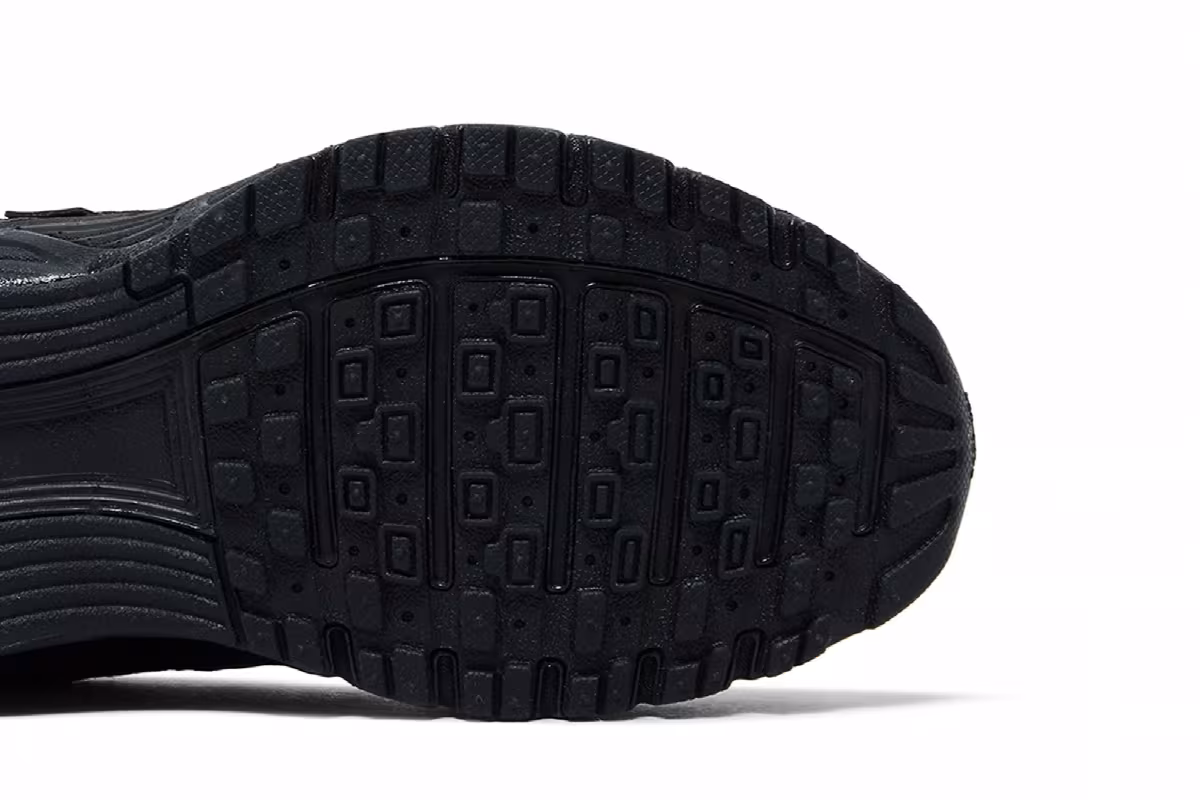 Nike P-6000 GS Triple Black, view 6