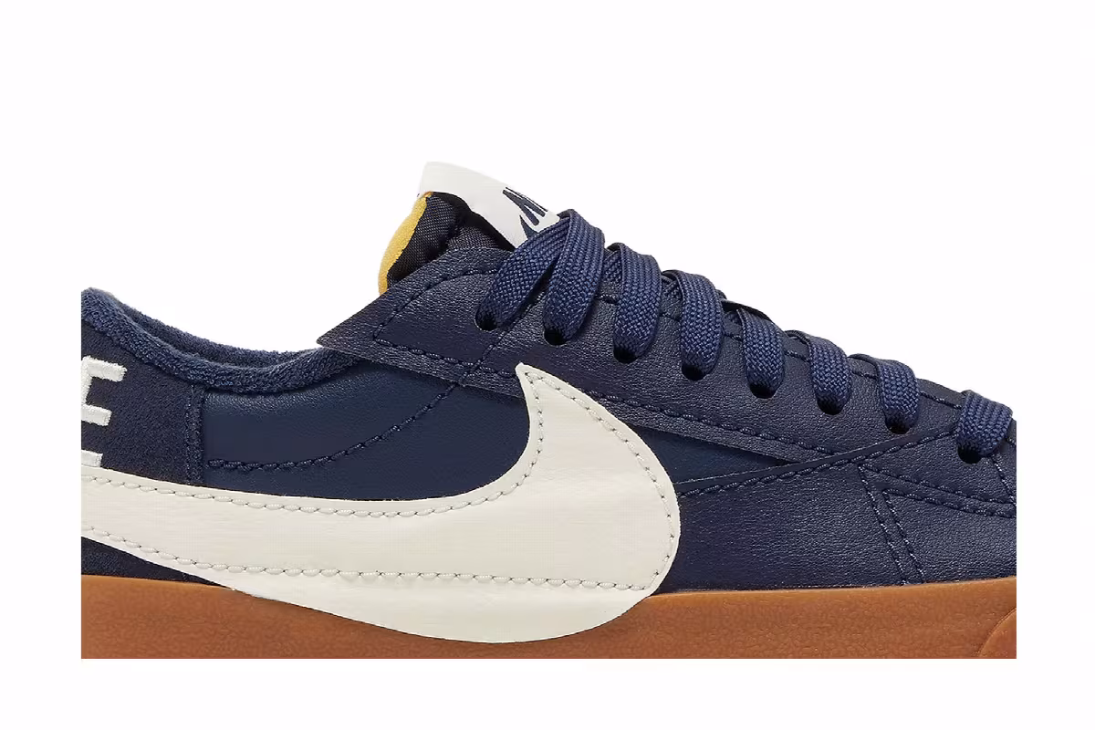 Nike Blazer Low Midnight Navy Gum, view 3