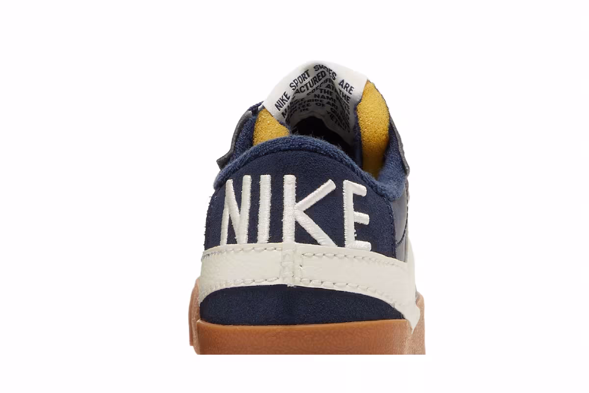 Nike Blazer Low Midnight Navy Gum, view 8