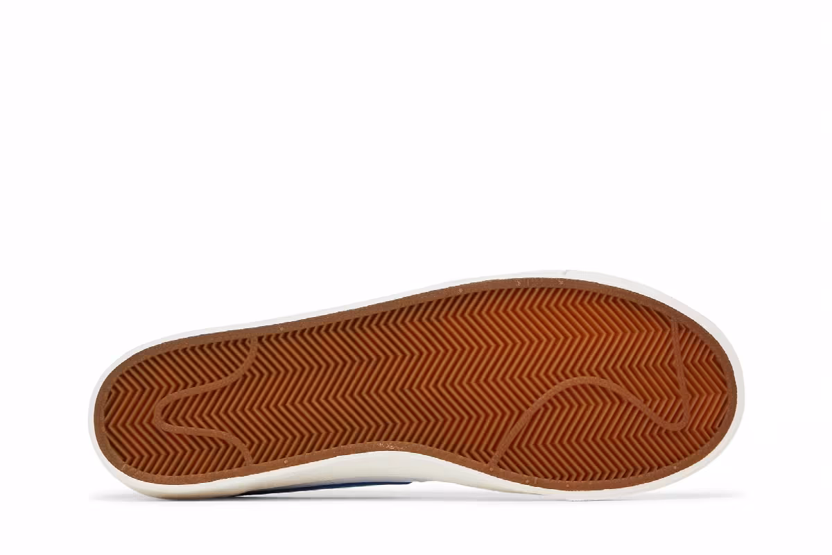 Nike Blazer Low Laser Blue, view 5
