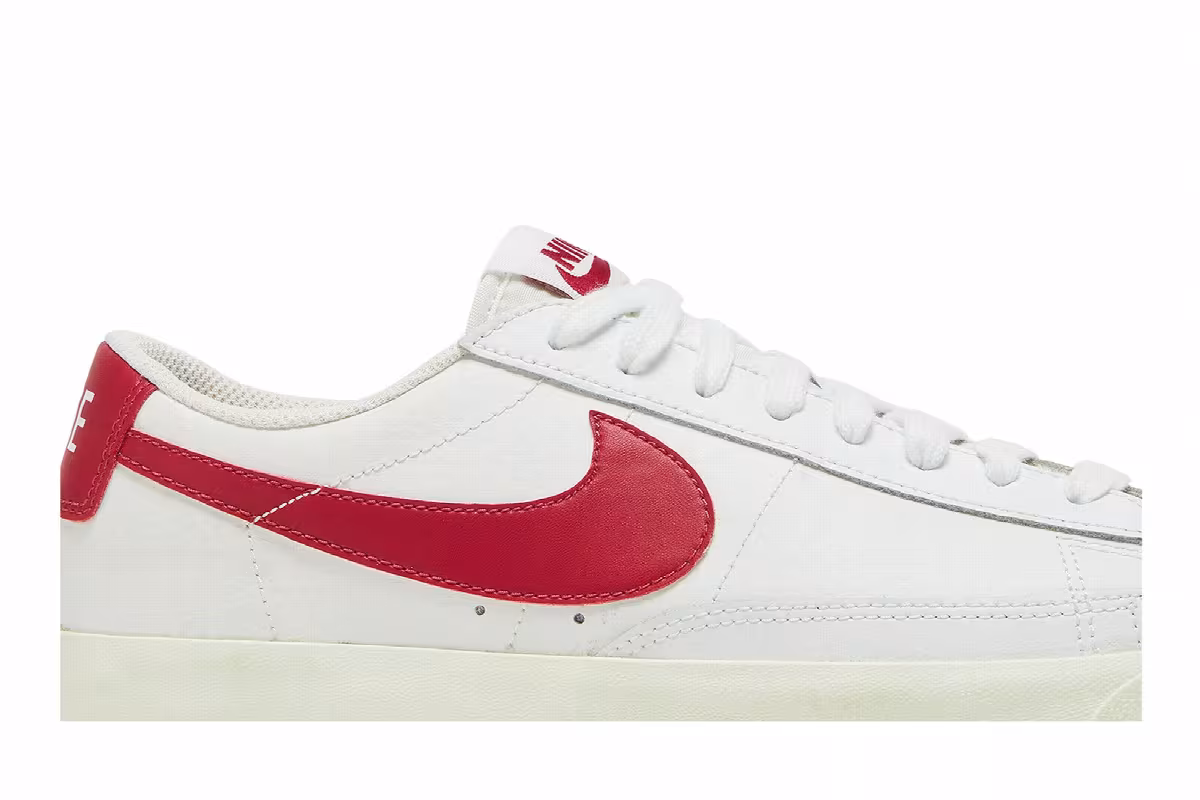 Nike Blazer Low University Red, view 3