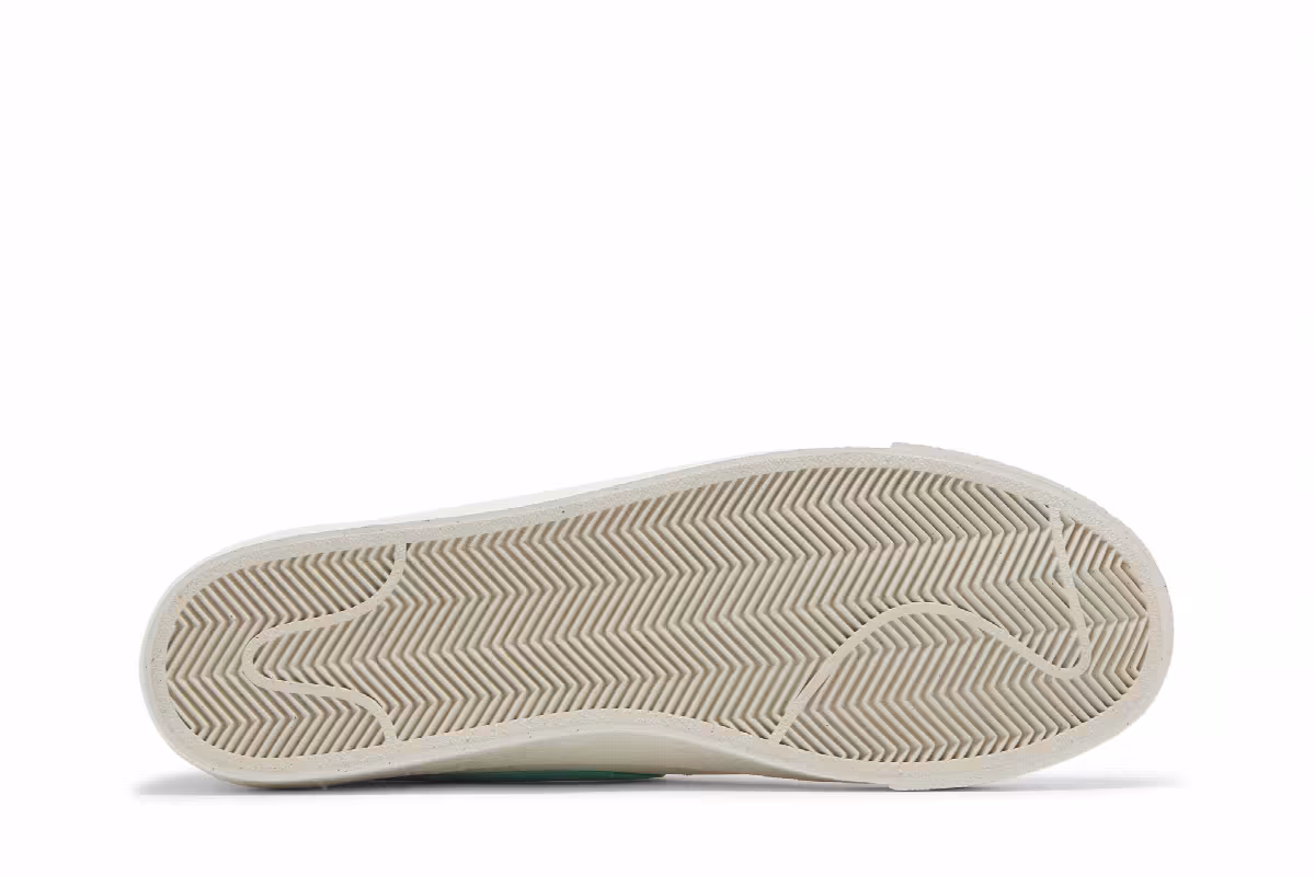 Nike Blazer Low Double Swoosh - Phantom Green Old Royal, view 5