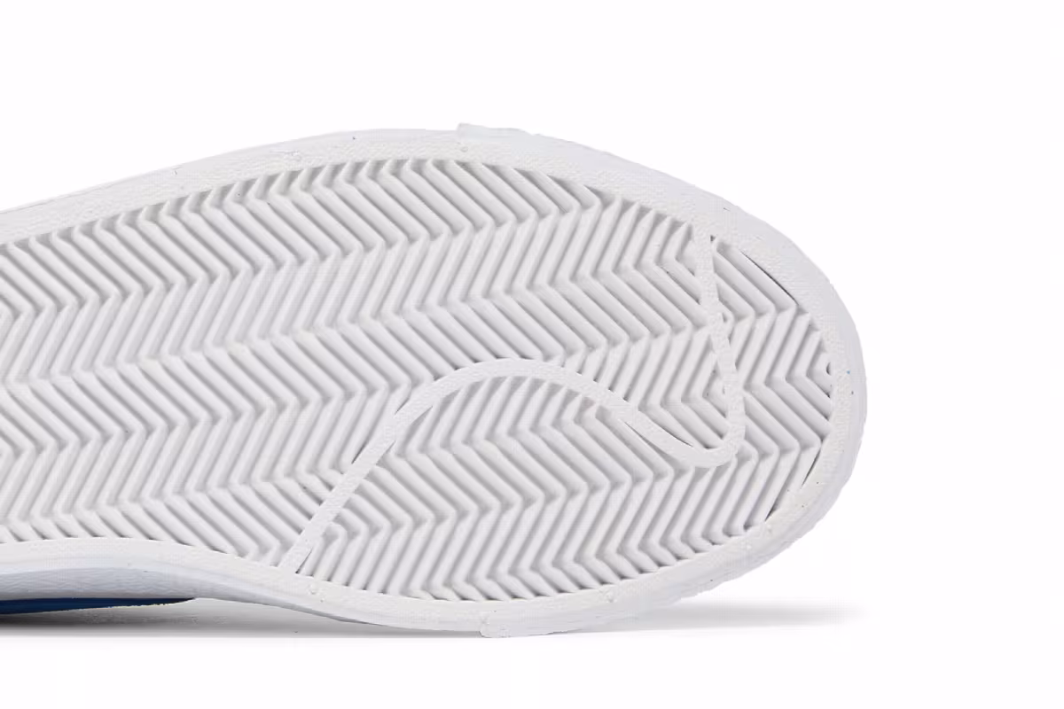Nike Blazer Mid SB Laser Blue, view 6