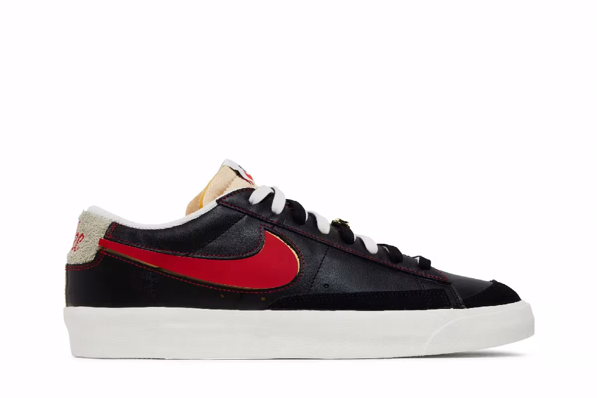 Nike Blazer Low Removable Swoosh - Black, view 2