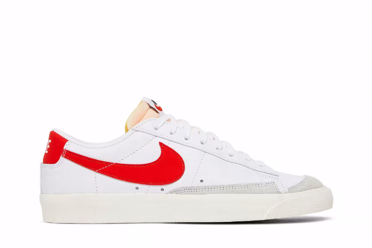 Nike Blazer Low White Team Orange, view 2