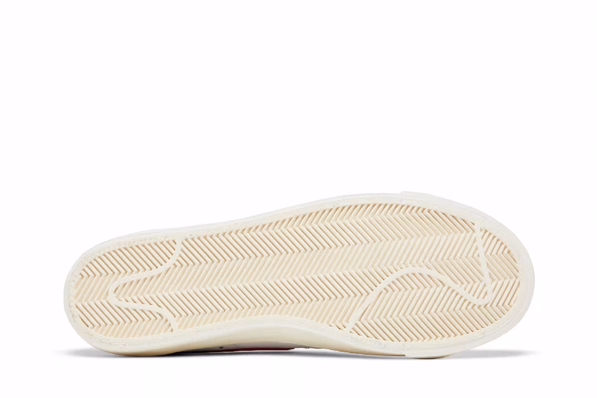 Nike Blazer Low White Team Orange, view 5