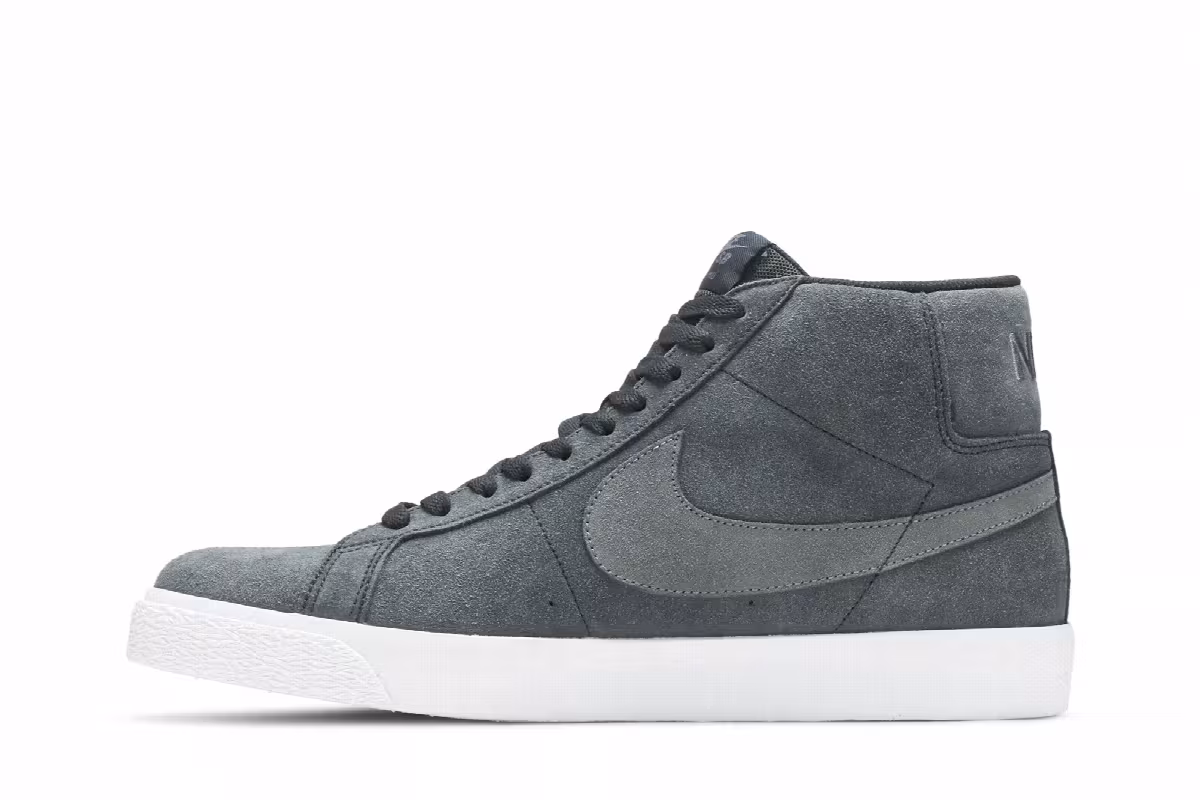 Nike Blazer Mid SB Black Suede, view 4