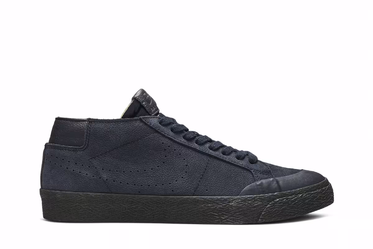 Nike Zoom Blazer Chukka XT Premium SB Obsidian, view 2