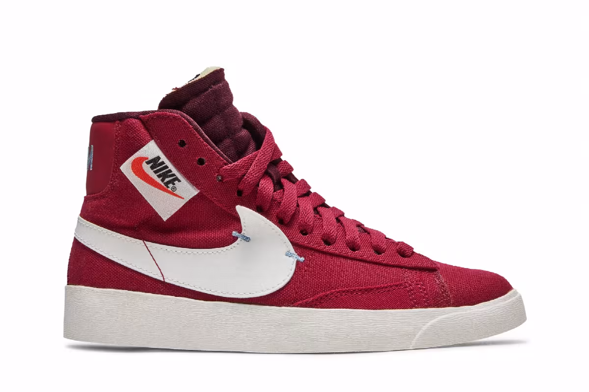 Nike Women's Blazer Mid Rebel Noble Red, view 2