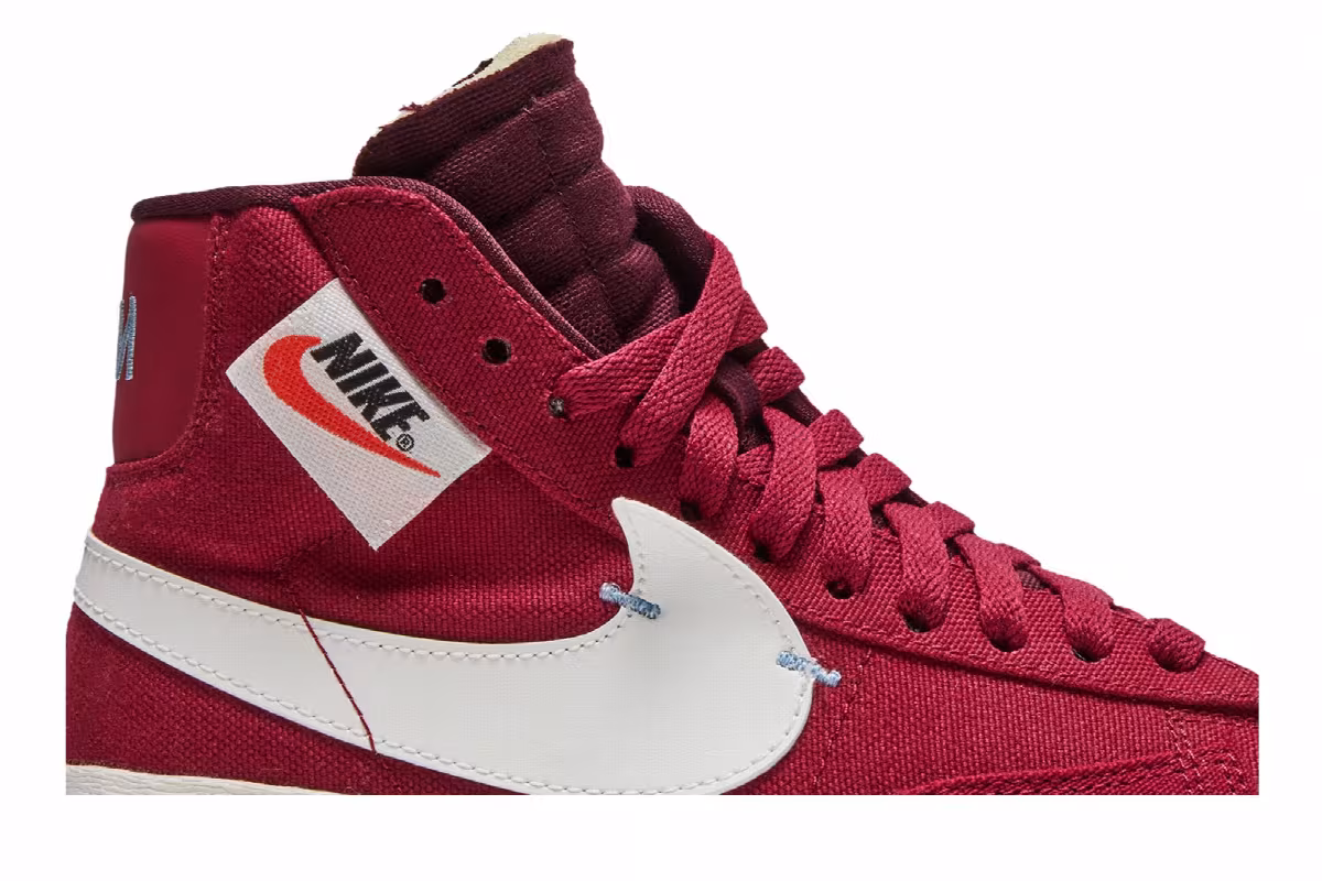 Nike Women's Blazer Mid Rebel Noble Red, view 3