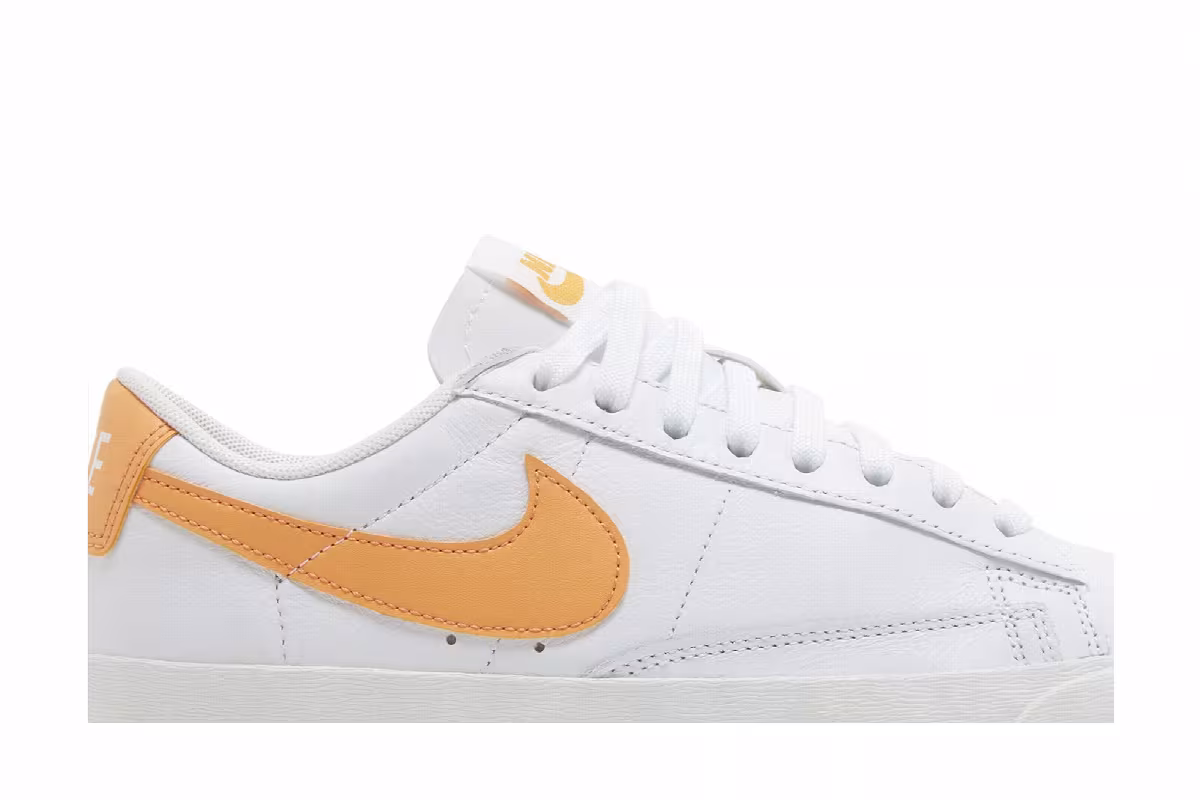 Nike Women's Blazer Low LE White Fuel Orange, view 3