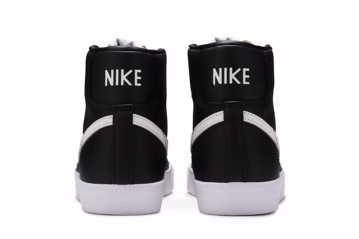 Nike Women's Blazer Mid Black White, view 7