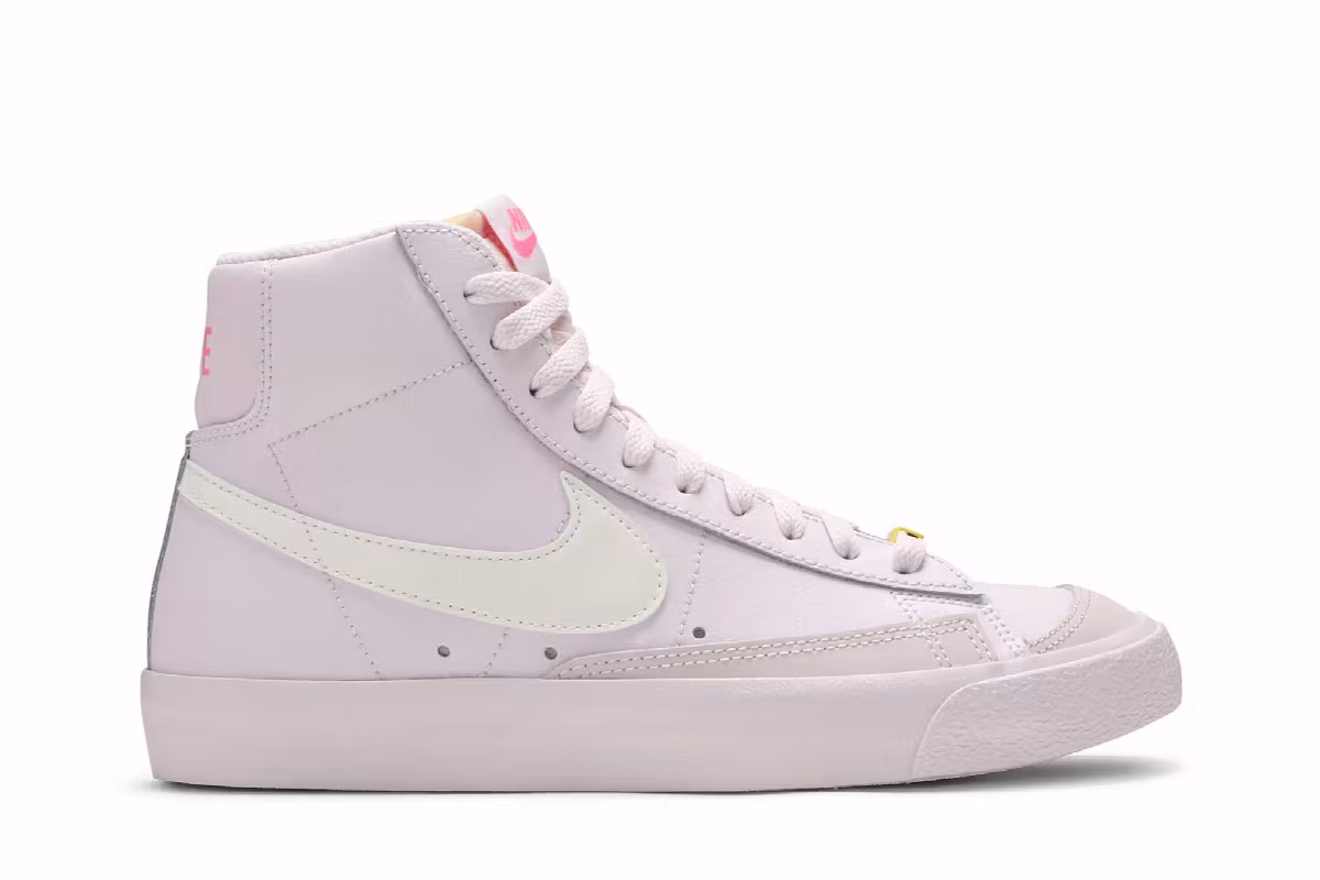 Nike Women's Blazer Mid 77 Digital Pink, view 2