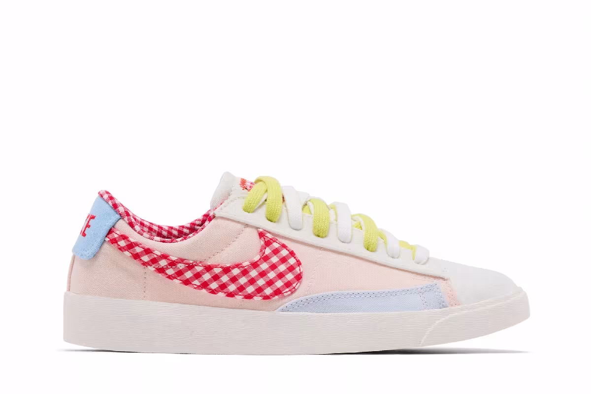 Nike Women's Blazer Low LX Picnic, view 2