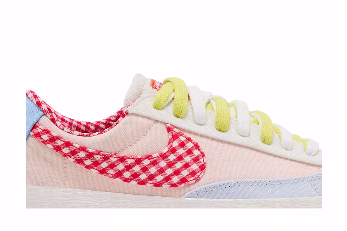 Nike Women's Blazer Low LX Picnic, view 3