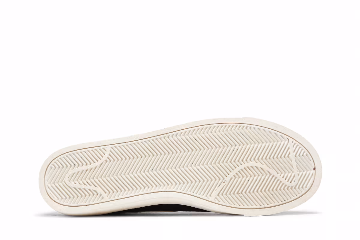 Nike Women's Blazer Low SD Black, view 5