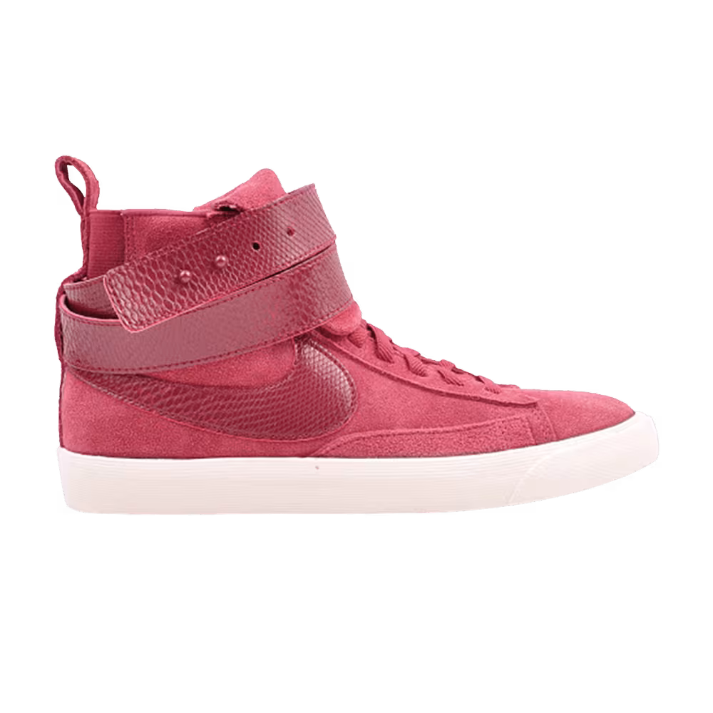 Nike Women's Blazer Mid Twist Suede Cherrywood Red