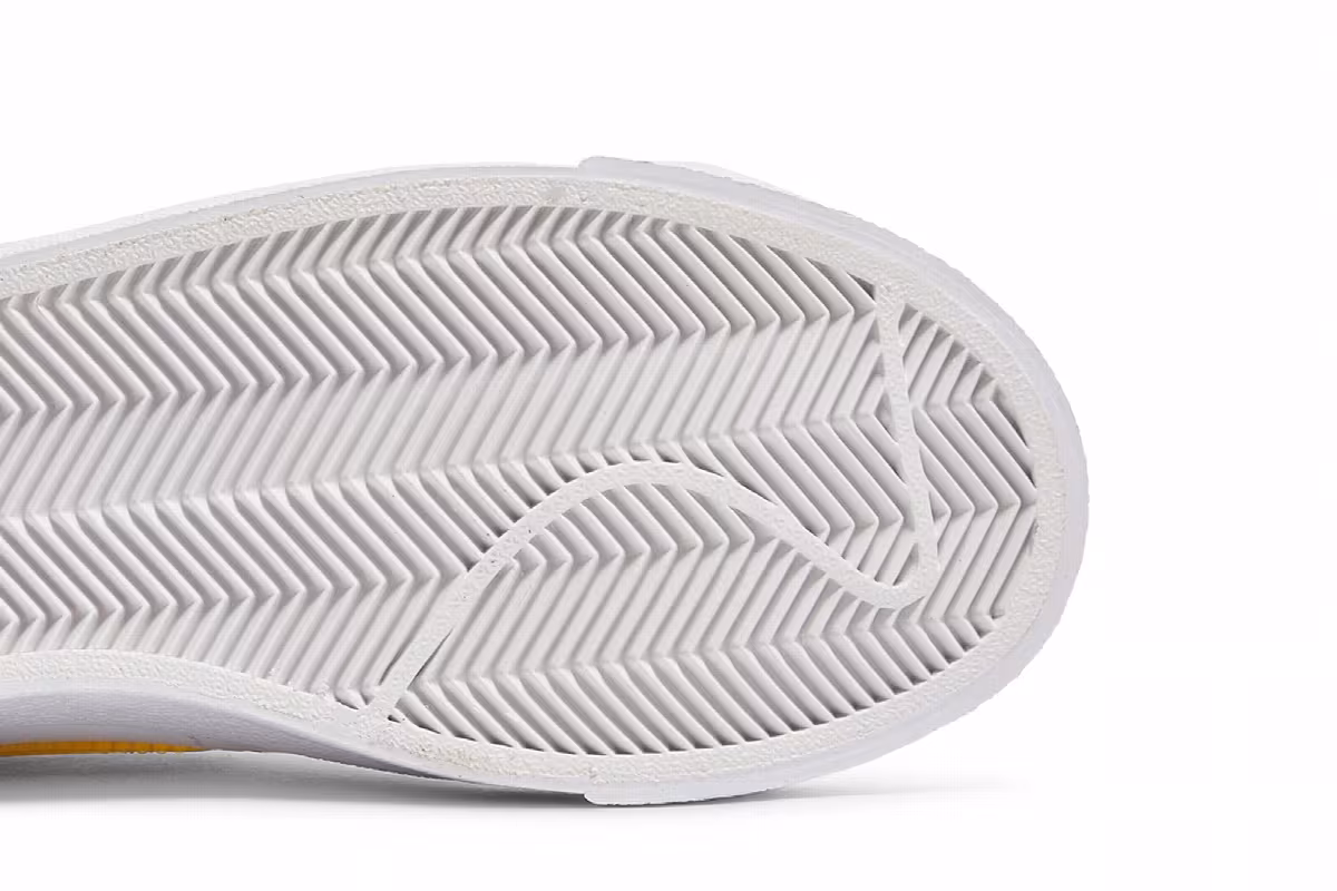 Nike Women's Blazer Mid White Opti Yellow, view 6