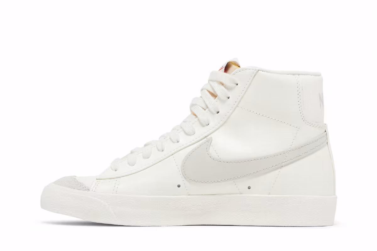 Nike Women's Blazer Mid Sail Light Bone, view 4