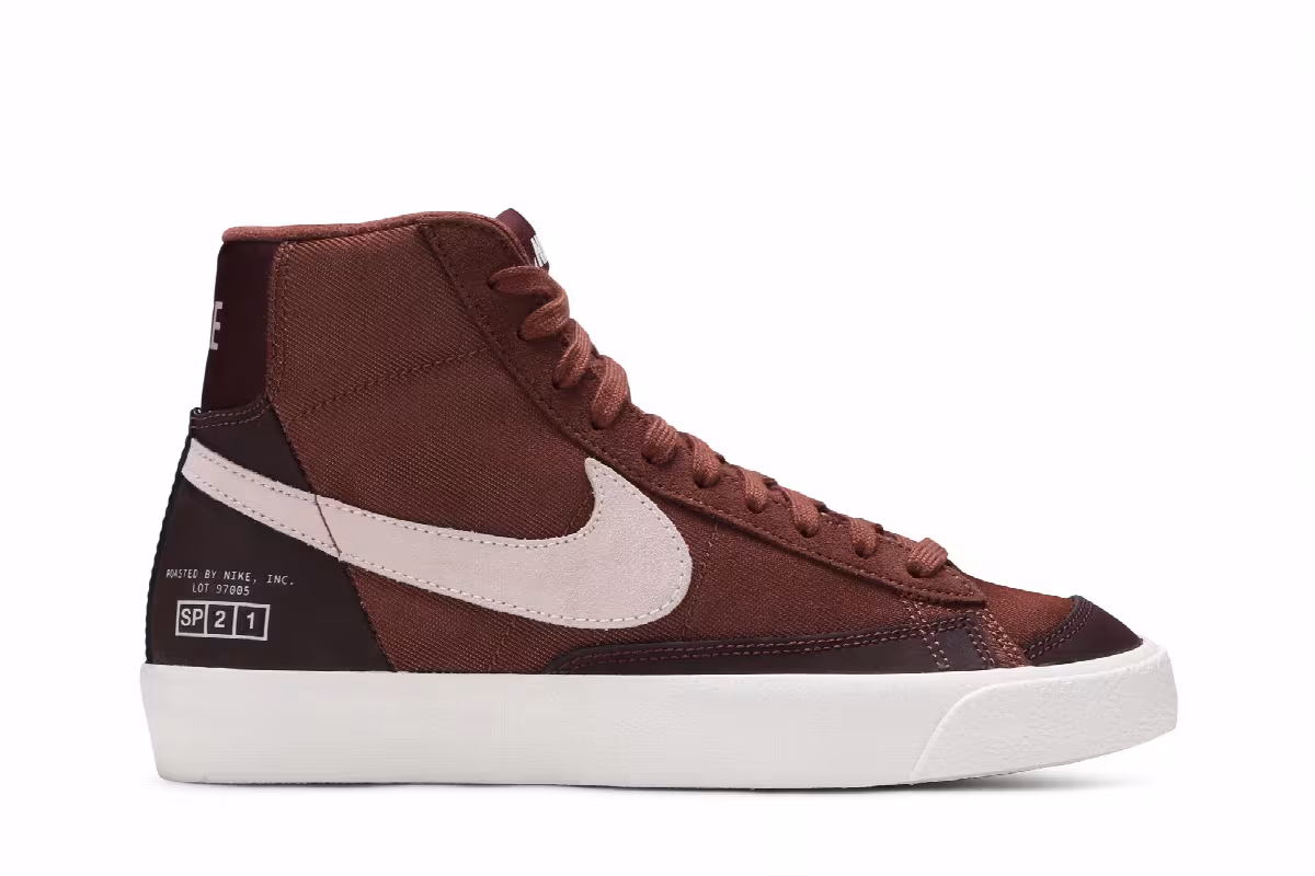 Nike Women's Blazer Mid Coffee, view 2