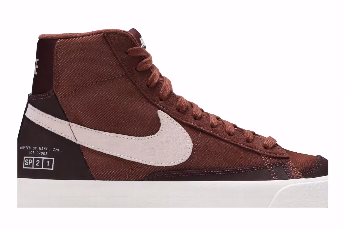 Nike Women's Blazer Mid Coffee, view 3