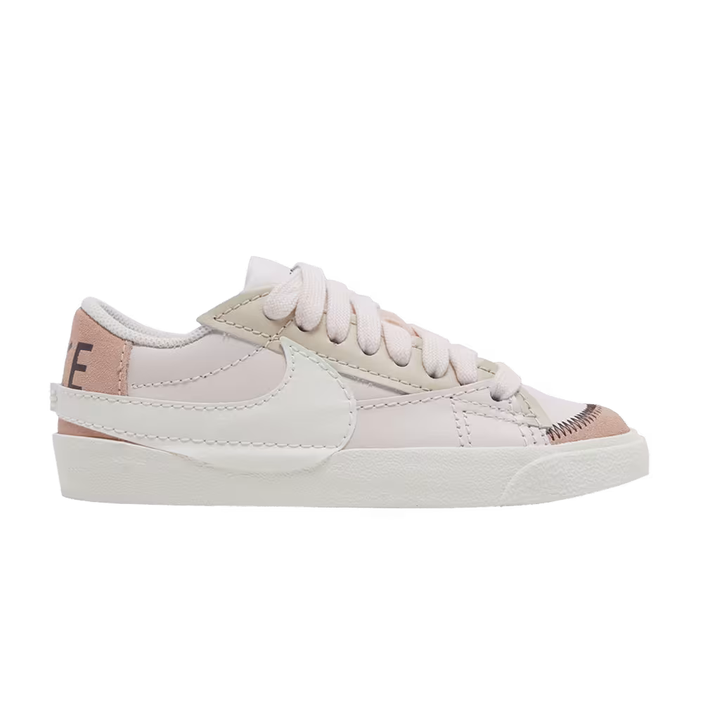 Nike Women's Blazer Low Light Soft Pink