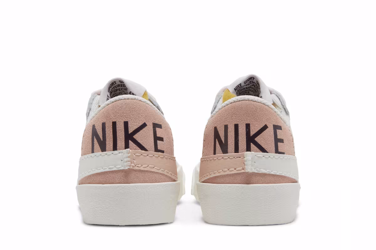 Nike Women's Blazer Low Light Soft Pink, view 7