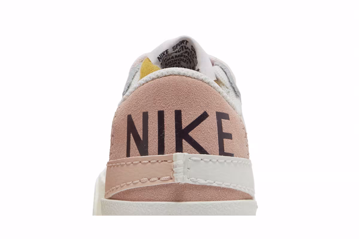 Nike Women's Blazer Low Light Soft Pink, view 8