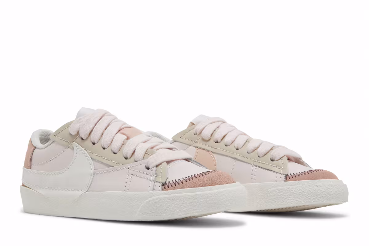 Nike Women's Blazer Low Light Soft Pink, view 9