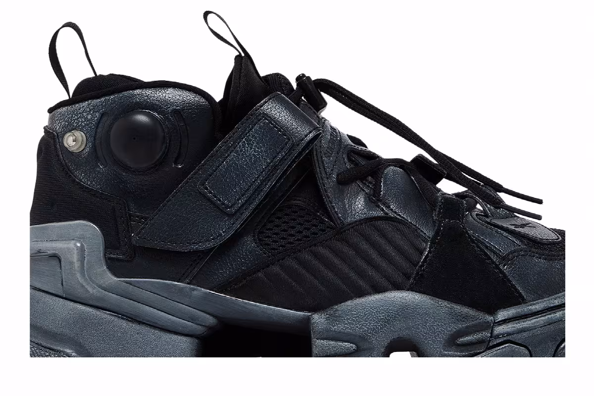 Vetements x Reebok Genetically Modified Pump Black, view 3