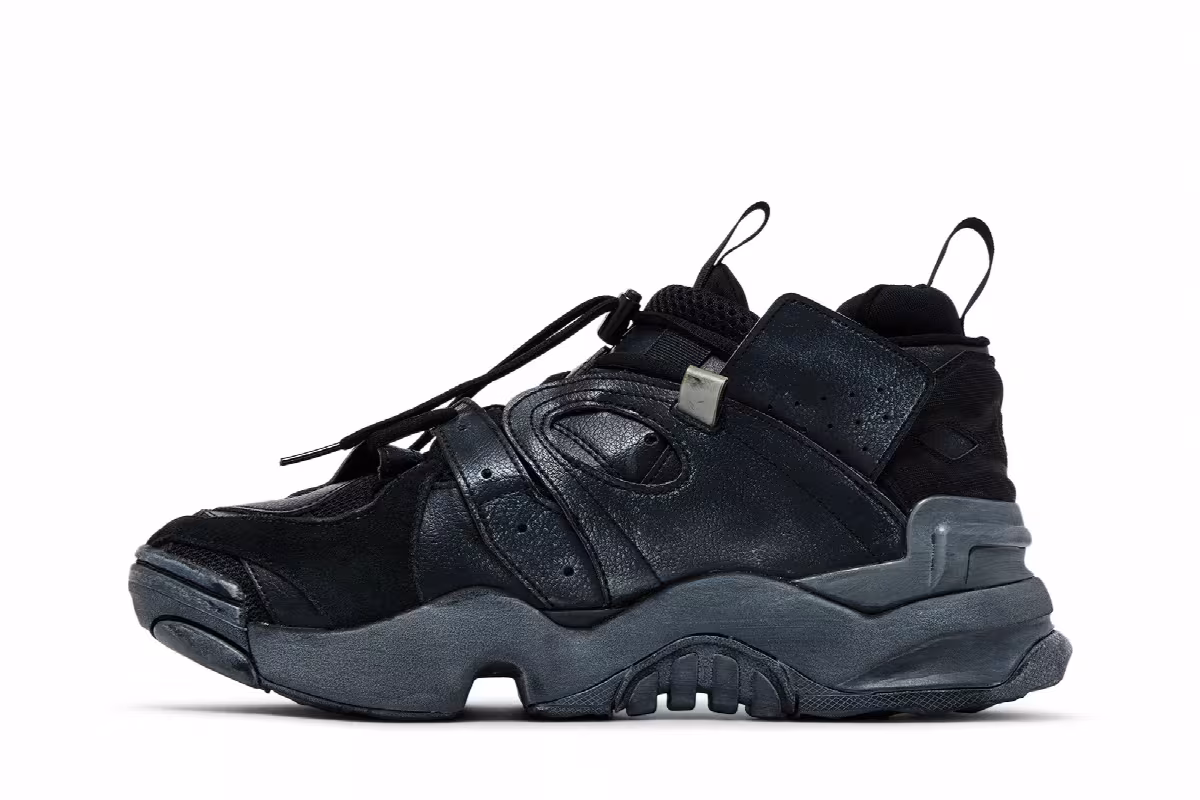 Vetements x Reebok Genetically Modified Pump Black, view 4