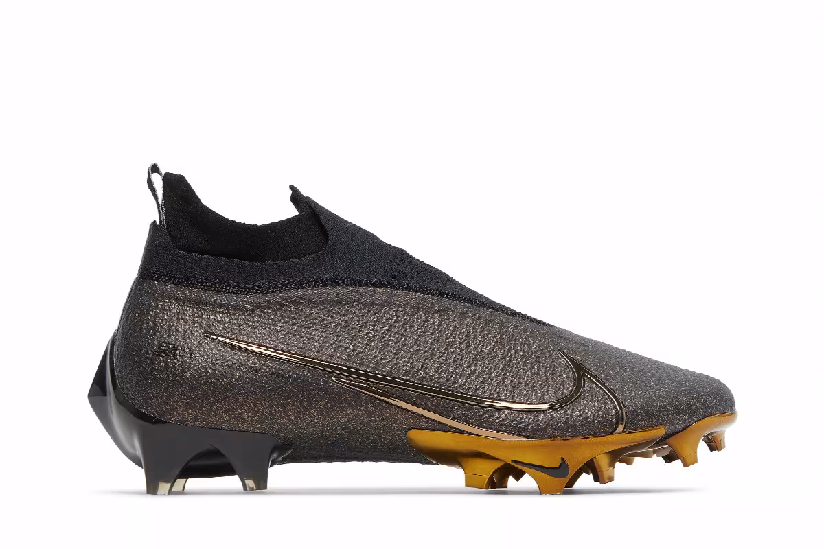 Nike Vapor Edge Elite 360 Flyknit Black Metallic Gold, view 2