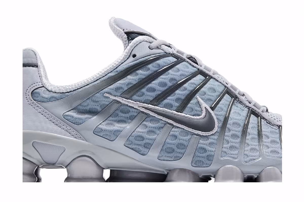 Nike Shox TL Wolf Grey Iron Grey, view 3