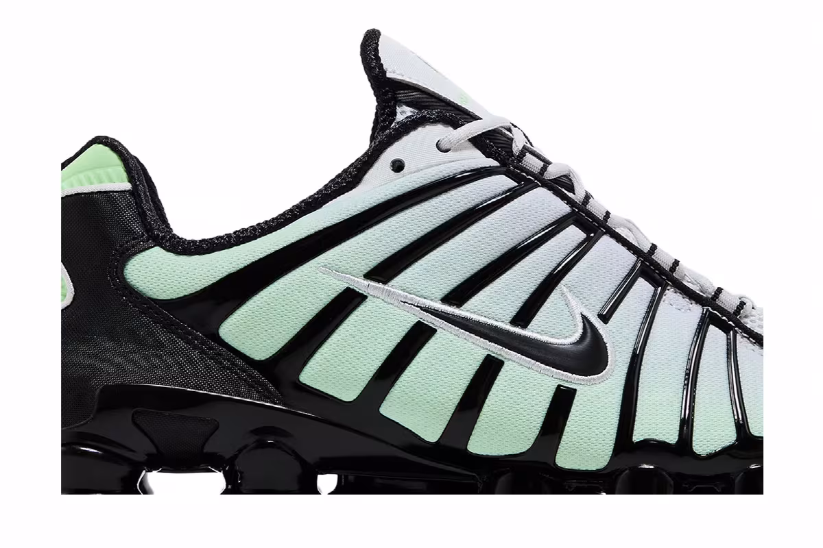 Nike Shox TL Vapor Green Black, view 3