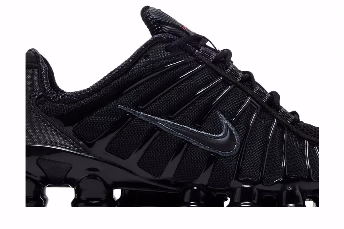 Nike Women's Shox TL Black 2025 2025, view 3