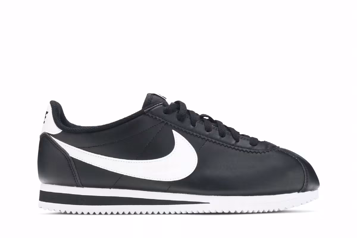 Nike Women's Classic Cortez Leather Black White, view 2