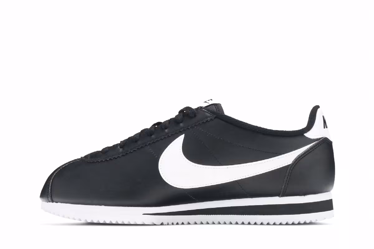 Nike Women's Classic Cortez Leather Black White, view 4