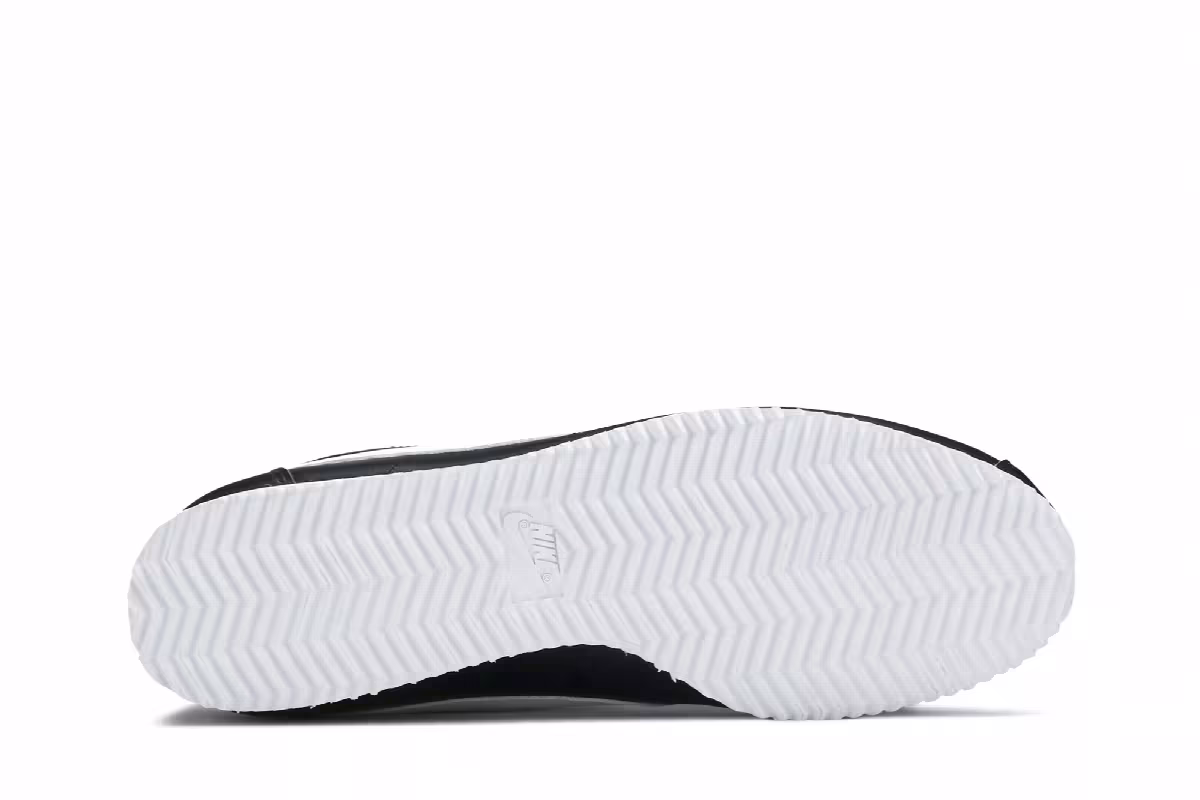 Nike Women's Classic Cortez Leather Black White, view 5