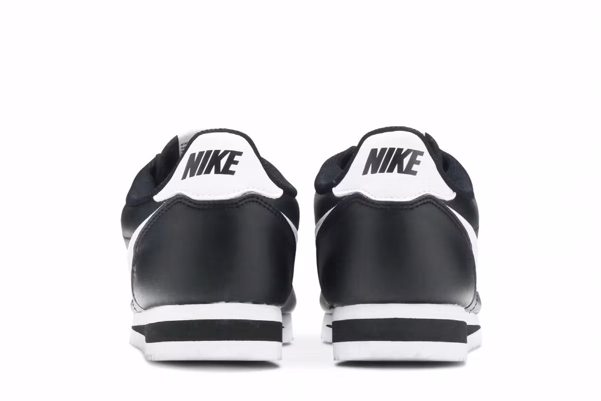 Nike Women's Classic Cortez Leather Black White, view 7