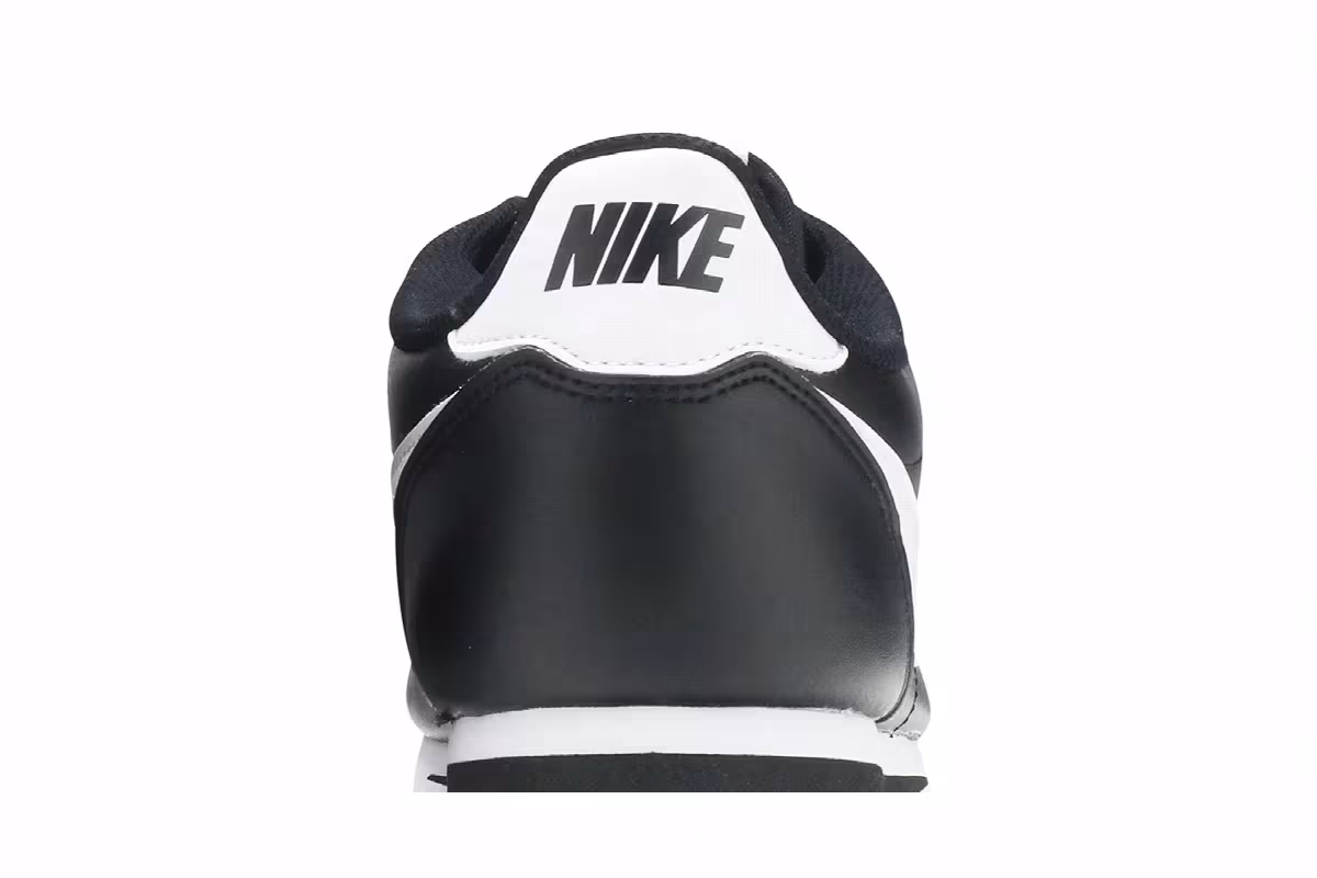 Nike Women's Classic Cortez Leather Black White, view 8