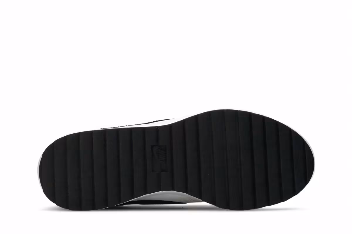 Nike Women's Cortez Golf White Black, view 5