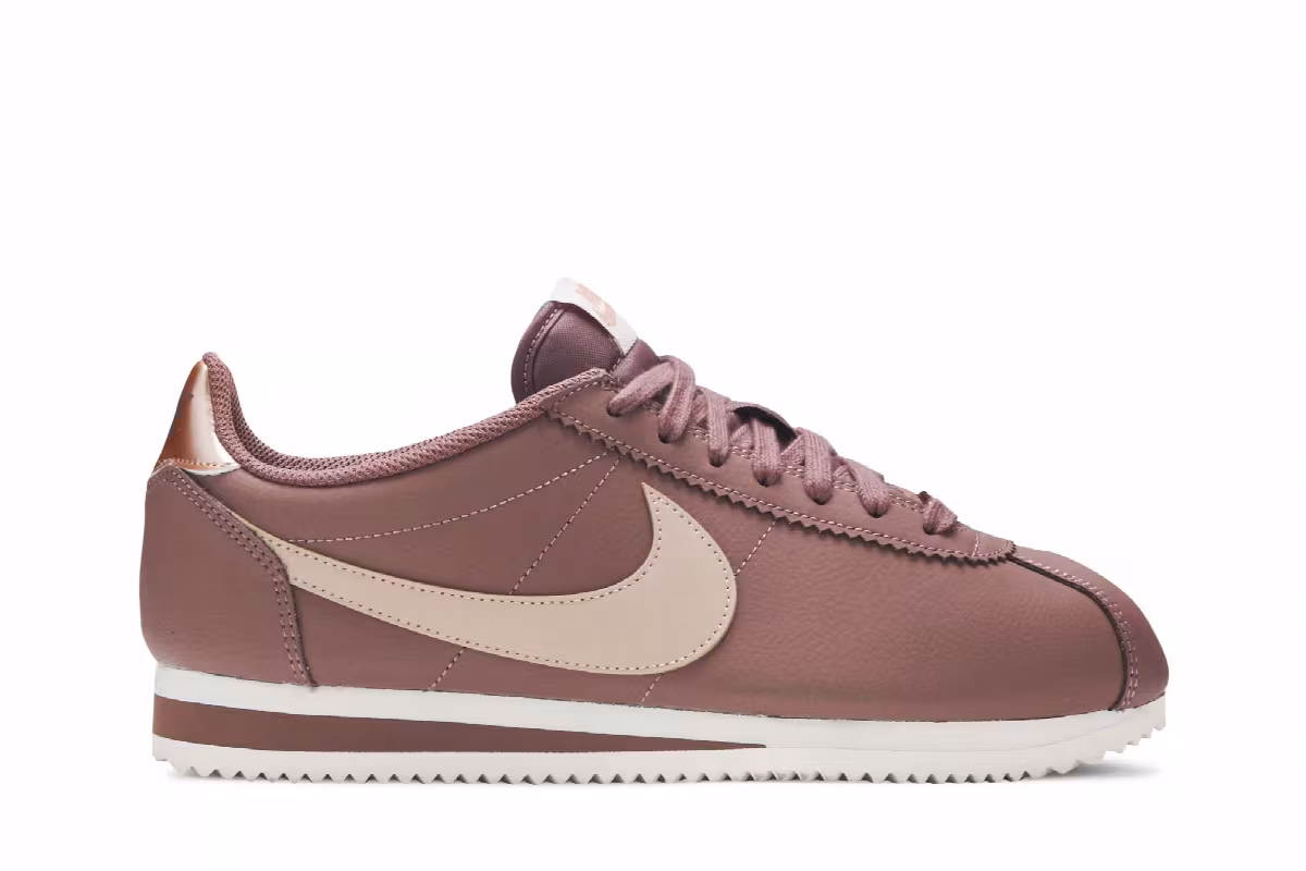Nike Women's Classic Cortez Leather Particle Beige, view 2