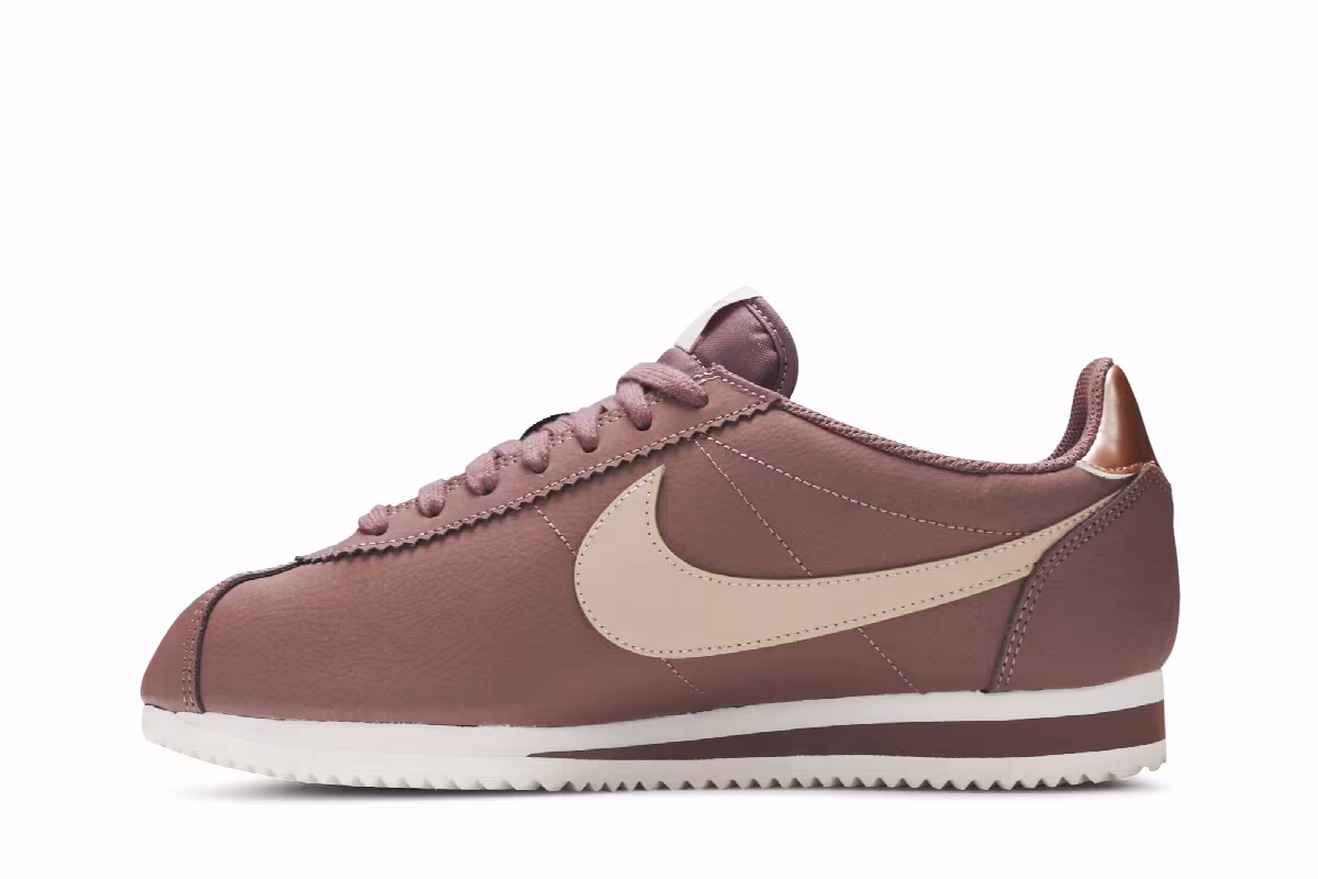 Nike Women's Classic Cortez Leather Particle Beige, view 4