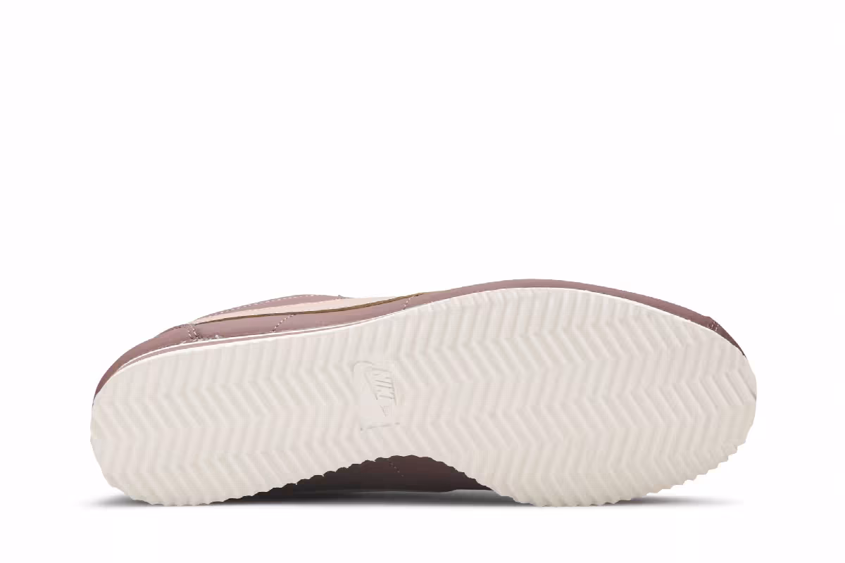 Nike Women's Classic Cortez Leather Particle Beige, view 5