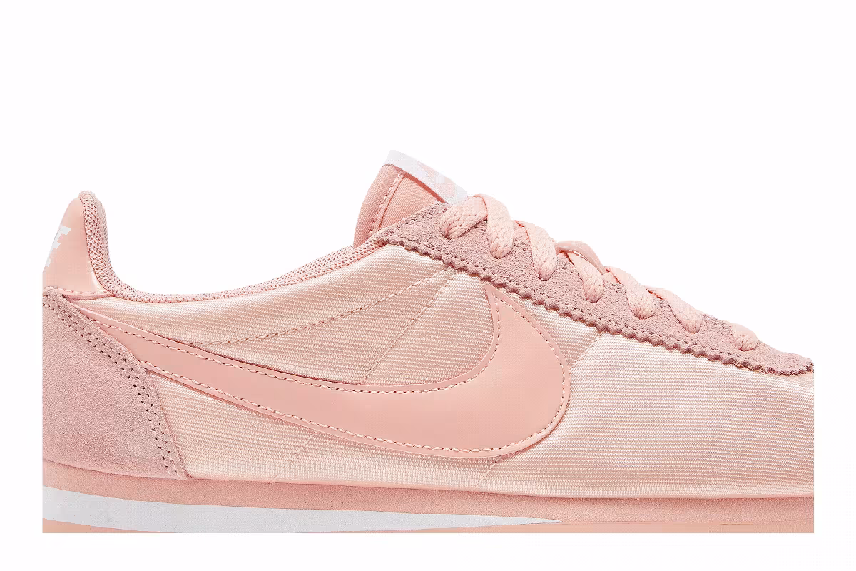 Nike Women's Classic Cortez Nylon Coral Stardust, view 3